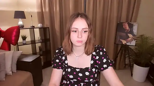 Snapshot of MilanaRare chatting on 05-24-26, 05:18 MilanaRare online show from 05-24-26, 05:18