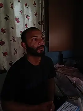 Snapshot of Camodick chatting on 09-21-25, 01:46 Camodick online show from 09-21-25, 01:46
