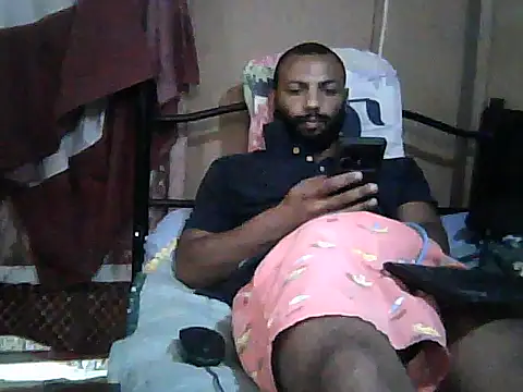 Snapshot of Camodick chatting on 10-16-25, 02:40 Camodick online show from 10-16-25, 02:40
