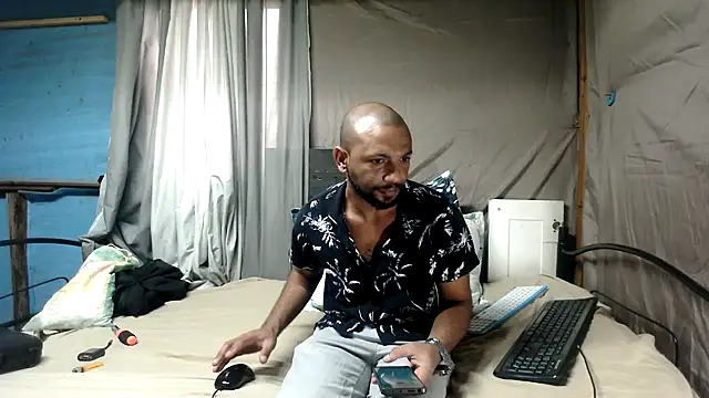 Camodick online show from 06-26-26, 01:04