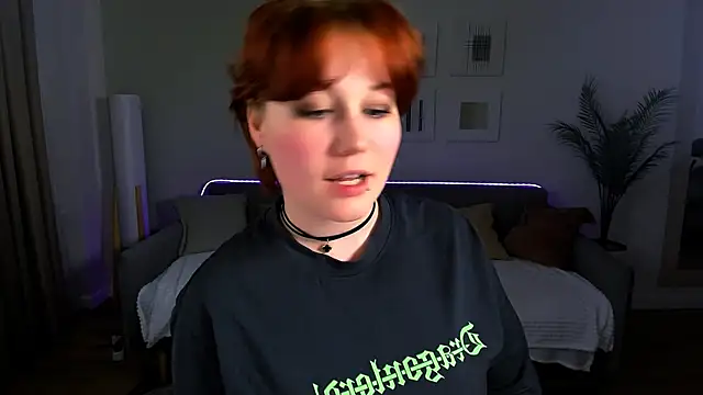 MiaLacrice online show from 06-21-26, 07:27