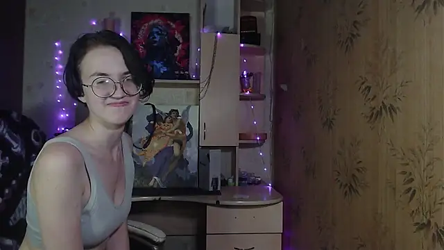 Snapshot of Alessa_Kiss chatting on 05-22-26, 05:18 Alessa Kiss online show from 05-22-26, 05:18