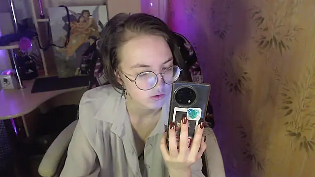 Snapshot of Alessa_Kiss chatting on 05-23-26, 02:54 Alessa Kiss online show from 05-23-26, 02:54