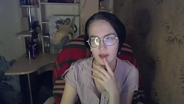 Snapshot of Alessa_Kiss chatting on 05-28-26, 05:21 Alessa Kiss online show from 05-28-26, 05:21