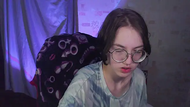 Snapshot of Alessa_Kiss chatting on 06-05-26, 07:30 Alessa Kiss online show from 06-05-26, 07:30