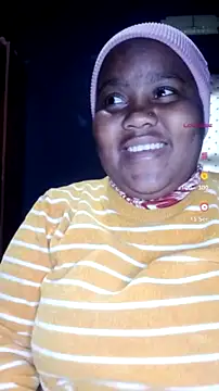 ChubbyMidgetxxx19 online show from 07-18-26, 06:17