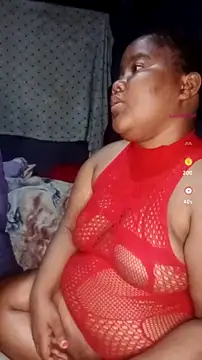 ChubbyMidgetxxx19 online show from 07-22-26, 07:49