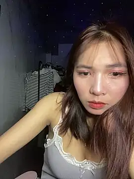 Snapshot of Analxx-x chatting on 06-19-26, 04:11 Analxx-x online show from 06-19-26, 04:11