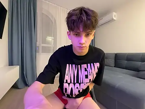 Snapshot of Ryann_Desire chatting on 07-16-26, 04:57 Ryann Desire online show from 07-16-26, 04:57