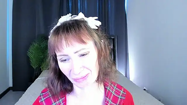 gracekellyyy online show from 06-27-26, 12:33