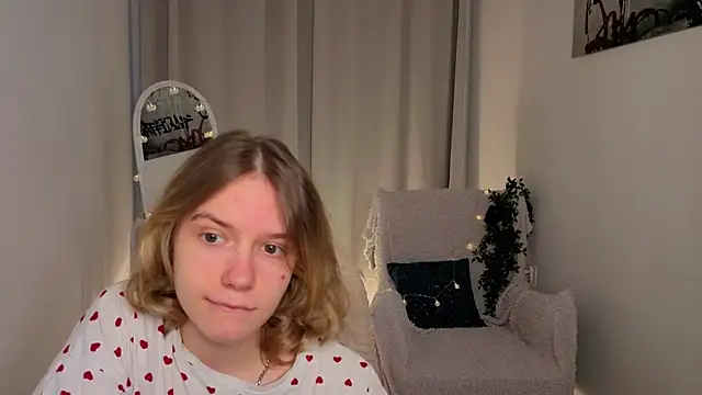MilanaRayy online show from 06-07-26, 05:22