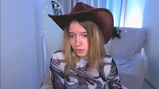 MilanaRayy online show from 06-23-26, 05:27