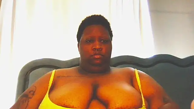 Snapshot of xxmoniquestarrxx chatting on 05-07-26, 01:27 xxmoniquestarrxx online show from 05-07-26, 01:27