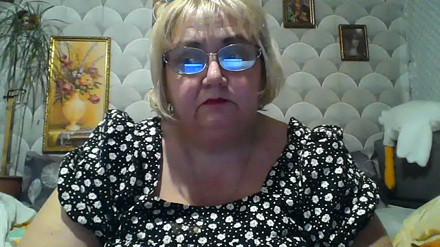 MarinaFarina53 online show from 06-14-26, 06:43