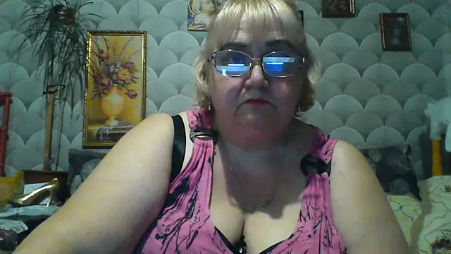 MarinaFarina53 online show from 06-24-26, 05:56