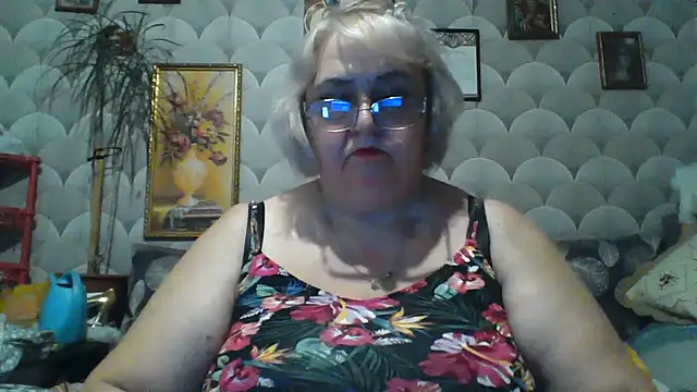 MarinaFarina53 online show from 06-30-26, 06:09