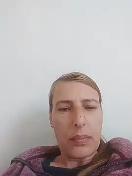 Snapshot of Ramonacoco chatting on 05-15-26, 10:33 Ramonacoco online show from 05-15-26, 10:33