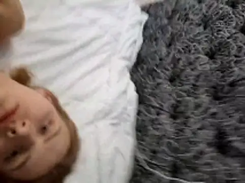 mooniekiss online show from 05-08-26, 11:37