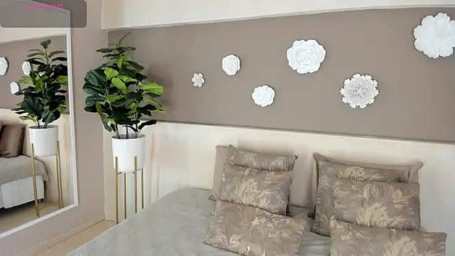 Snapshot of dionneventuri chatting on 06-20-26, 08:22 dionneventuri online show from 06-20-26, 08:22