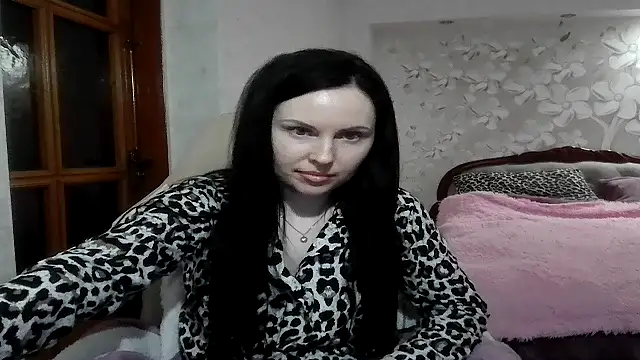 Snapshot of viktoria11x chatting on 06-08-26, 01:39 viktoria11x online show from 06-08-26, 01:39