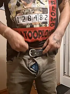 Snapshot of Texasboi3300 chatting on 07-18-26, 06:50 Texasboi3300 online show from 07-18-26, 06:50