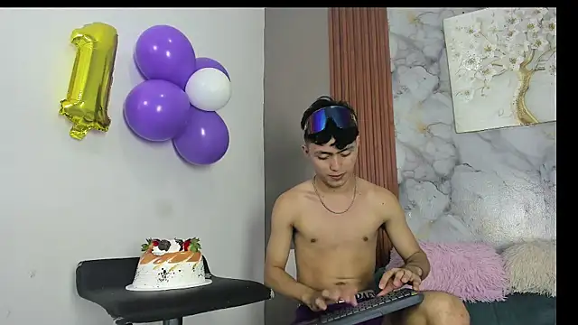CAT LOVE1 online show from 06-09-26, 01:17