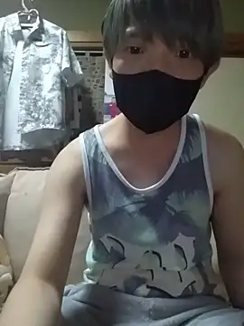 Snapshot of kazupan22 chatting on 05-18-26, 12:33 kazupan22 online show from 05-18-26, 12:33