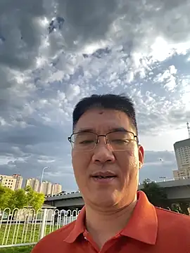 Snapshot of htp-44 chatting on 06-08-26, 10:15 htp-44 online show from 06-08-26, 10:15