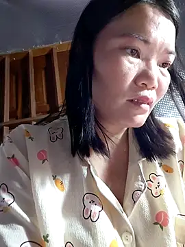 Snapshot of -Trici- chatting on 06-05-26, 06:52 -Trici- online show from 06-05-26, 06:52