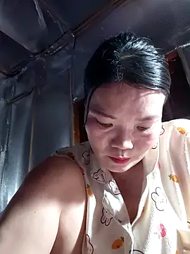 Snapshot of -Trici- chatting on 06-09-26, 08:48 -Trici- online show from 06-09-26, 08:48