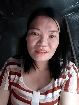 Snapshot of -Trici- chatting on 06-09-26, 08:53 -Trici- online show from 06-09-26, 08:53