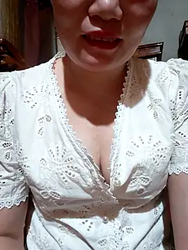 Snapshot of -Trici- chatting on 07-07-26, 09:19 -Trici- online show from 07-07-26, 09:19
