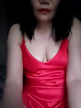 Snapshot of -Trici- chatting on 07-24-26, 10:41 -Trici- online show from 07-24-26, 10:41