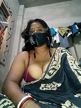 Snapshot of Miss-poly chatting on 06-05-26, 04:45 Miss-poly online show from 06-05-26, 04:45