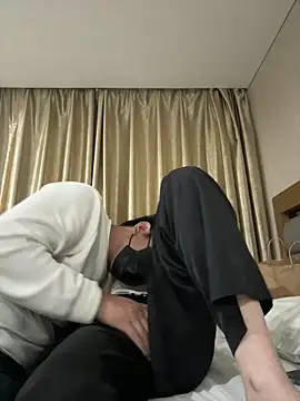 Snapshot of ZhaoRui-Baby chatting on 05-10-26, 03:28 ZhaoRui-Baby online show from 05-10-26, 03:28