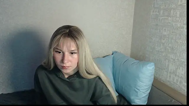 polly holyy online show from 05-23-26, 10:41