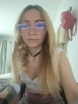 Snapshot of flacabell chatting on 07-27-26, 04:47 flacabell online show from 07-27-26, 04:47