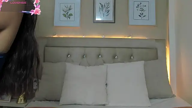 EmilyWinter  online show from 06-28-26, 12:11
