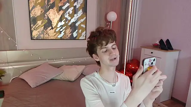 Bimbo boy  online show from 05-29-26, 01:42