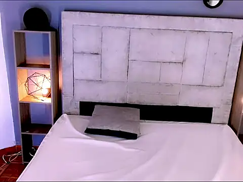Snapshot of Hera_Persefone chatting on 05-28-26, 12:30 Hera Persefone online show from 05-28-26, 12:30