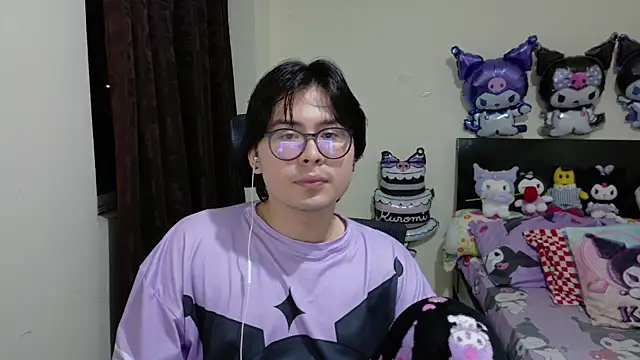 Snapshot of kuromi_boy chatting on 06-07-26, 04:38 kuromi boy online show from 06-07-26, 04:38