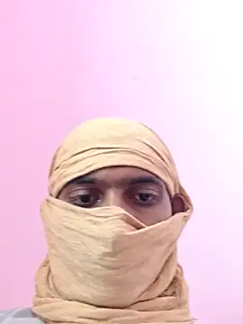 Snapshot of ronnybhai008 chatting on 05-12-26, 03:47 ronnybhai008 online show from 05-12-26, 03:47