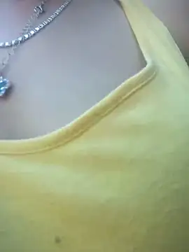 linhbaby01 online show from 05-26-26, 12:28
