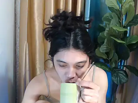 Snapshot of RoseAmarie chatting on 08-05-26, 11:57 RoseAmarie online show from 08-05-26, 11:57