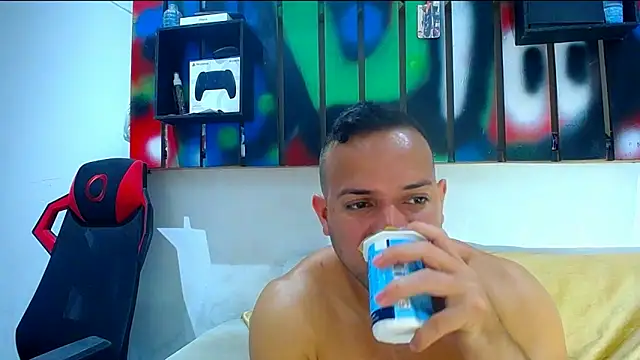 hugo 19cm online show from 03-18-26, 03:31