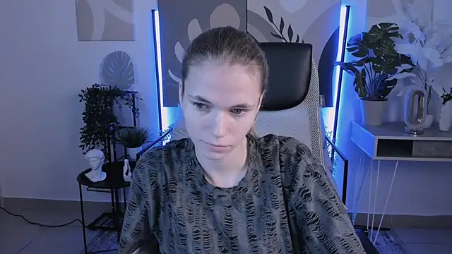 effyfetcher online show from 06-11-26, 05:49