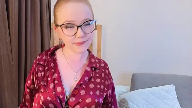 KarlaPasey online show from 06-25-26, 03:39