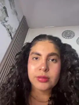 Yassy 11 online show from 06-09-26, 07:47