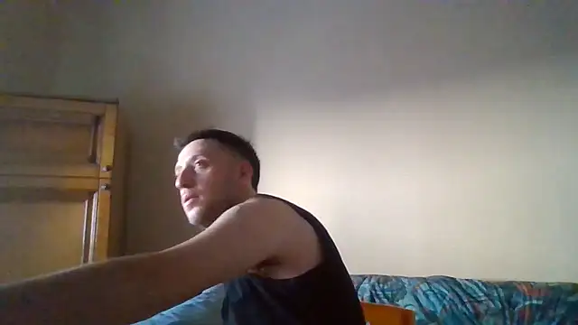 VincentZe99 online show from 06-19-26, 05:06