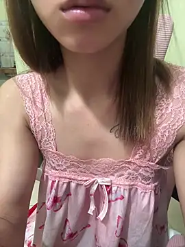 Snapshot of Vi_sexyy chatting on 06-30-26, 08:15 Vi sexyy online show from 06-30-26, 08:15
